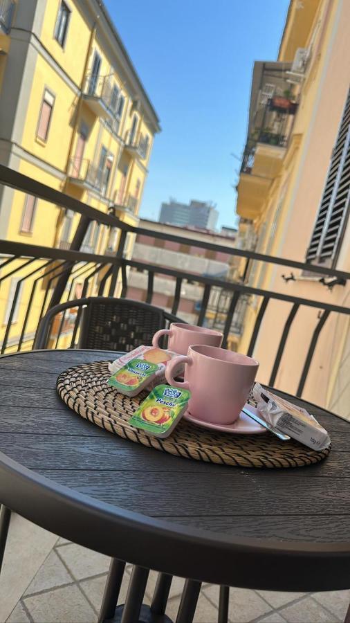 Virgy House Bed & Breakfast Наполи Екстериор снимка