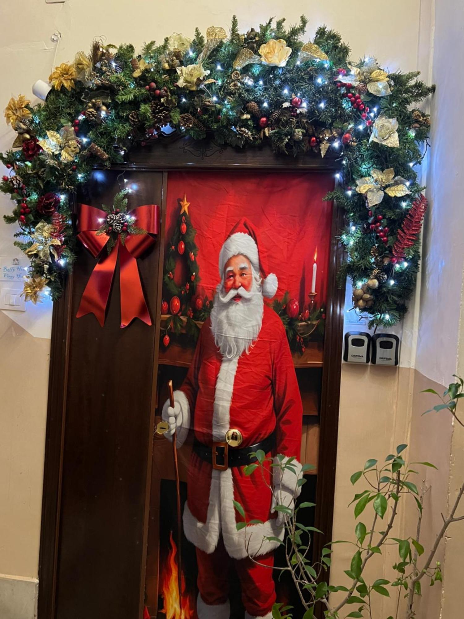 Virgy House Bed & Breakfast Наполи Екстериор снимка